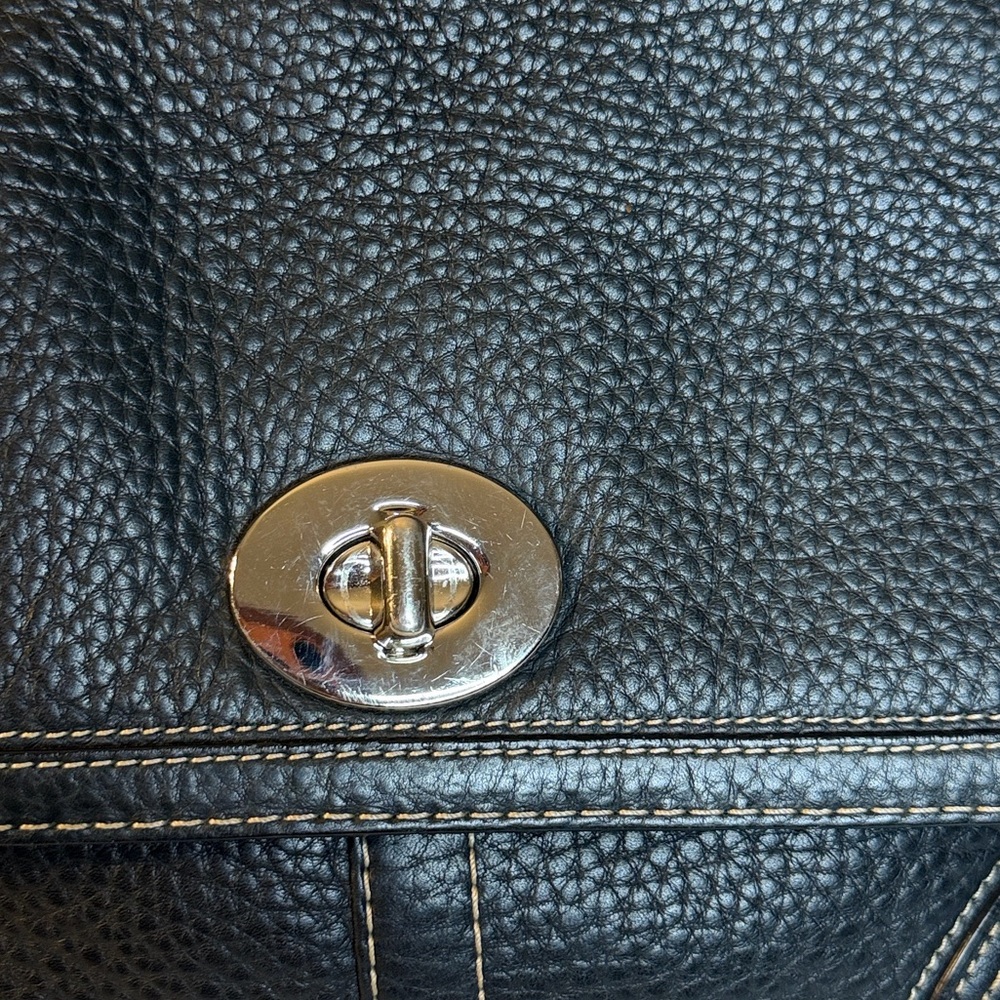 Coach Black Pebbled Leather shoulder Bag - Picture 9 of 10